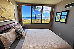 Kauhale Makai Oceanfront Condo