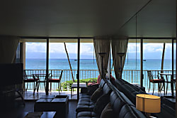 Royal Kahana Honeymooner's Suite