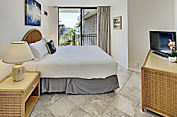 Kauhale Makai Renovated Condo