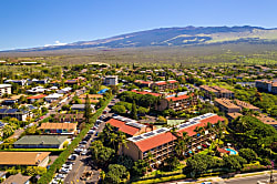 Steps from the pool and across the beach! Maui Vis