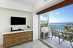 Waikiki Shore 1404