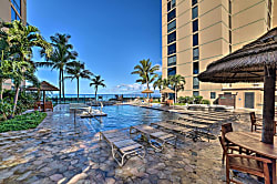 Oceanfront Kaanapali Resort Oasis