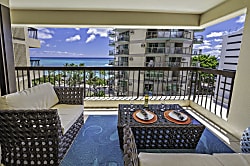 Waikiki Beach Tower Condo