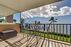 Maalaea Banyons Oceanfront Condo