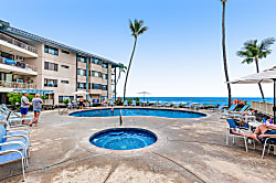 Kona Reef Oceanfront Condo D6