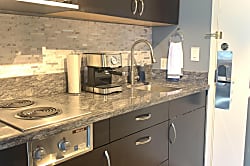 Waikiki 34th Floor Studio