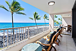 Kona Reef Oceanfront Retreat 3BR