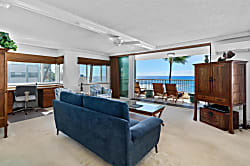 Kona Reef Oceanfront Retreat 3BR