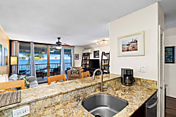 Kona Reef Resort D-36 