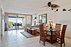 Country Club Villas Unit 140