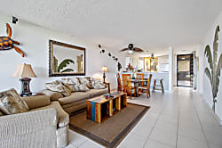 Country Club Villas Unit 140