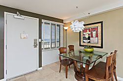 Diamond Head Beach Hotel #802