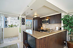 Diamond Head Beach Hotel 801