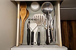 1806-1 at the Waikiki Banyan