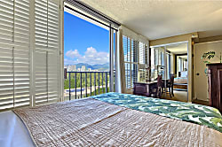 Diamond Head Beach Hotel 1002
