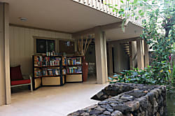 Royal Kahili Unit A-306