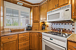 White Sands Village Condo - Top Floor Ocean Views