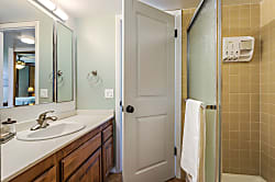 White Sands Village Condo - Top Floor Ocean Views