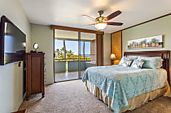 White Sands Village Condo - Top Floor Ocean Views