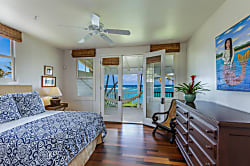 Hale Aloha Beachfront Estate 