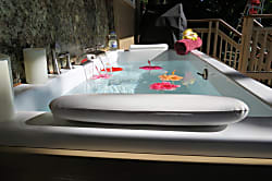 Aloha Hookipa Bayview Cottage