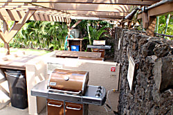 Kamaole Sands Building 10 