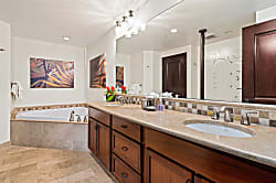 Waipouli Beach Resort F-204