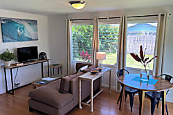 Great Location Beach Cottage