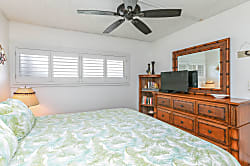 Kapaa Shore Resort #202