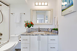 Waikiki Banyan #2603T1