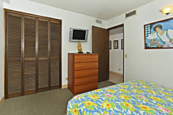 Waikiki Park Heights #1511