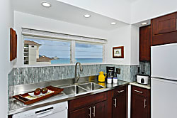 Waikiki Shore Waikiki Shore #1110