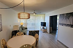 Maui Banyan 1 BR/2 BA