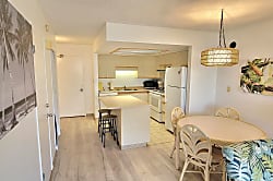 Maui Banyan 1 BR/2 BA