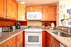 Napili Point NAP-C18