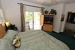 Ko Olina Coconut Plantation