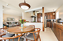 Waikiki Beach Tower #2001