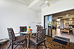 Royal Sea Cliff Resort