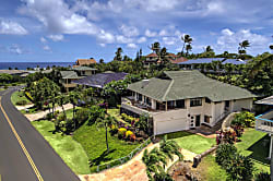 Beautiful Views, Walk To Beaches And Restaurants