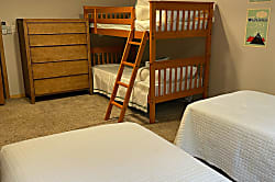 Beautiful Views, Walk To Beaches And Restaurants