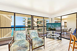 Waikiki Beach Tower Ocean 2 BDR on the 12th Floor