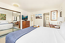 Waikiki Beach Tower Ocean 2 BDR on the 12th Floor