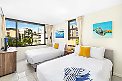 Waikiki Banyan 702 T1