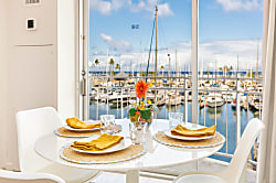 Ilikai Marina Ocean 1 BDR on the 3rd floor