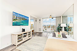 Ilikai Marina Ocean 1 BDR on the 3rd floor