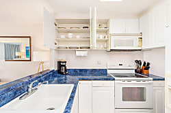 Ilikai Marina Ocean 1 BDR on the 3rd floor