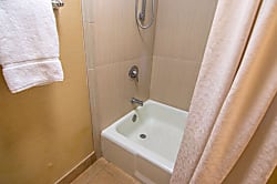 Napili Shores Resort G-156