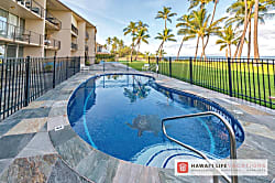 Kihei Beachfront Condo with Sunset Views 