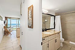 Kihei Beachfront Condo with Sunset Views 