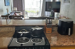 Waikiki Ocean View Condo 2BR 